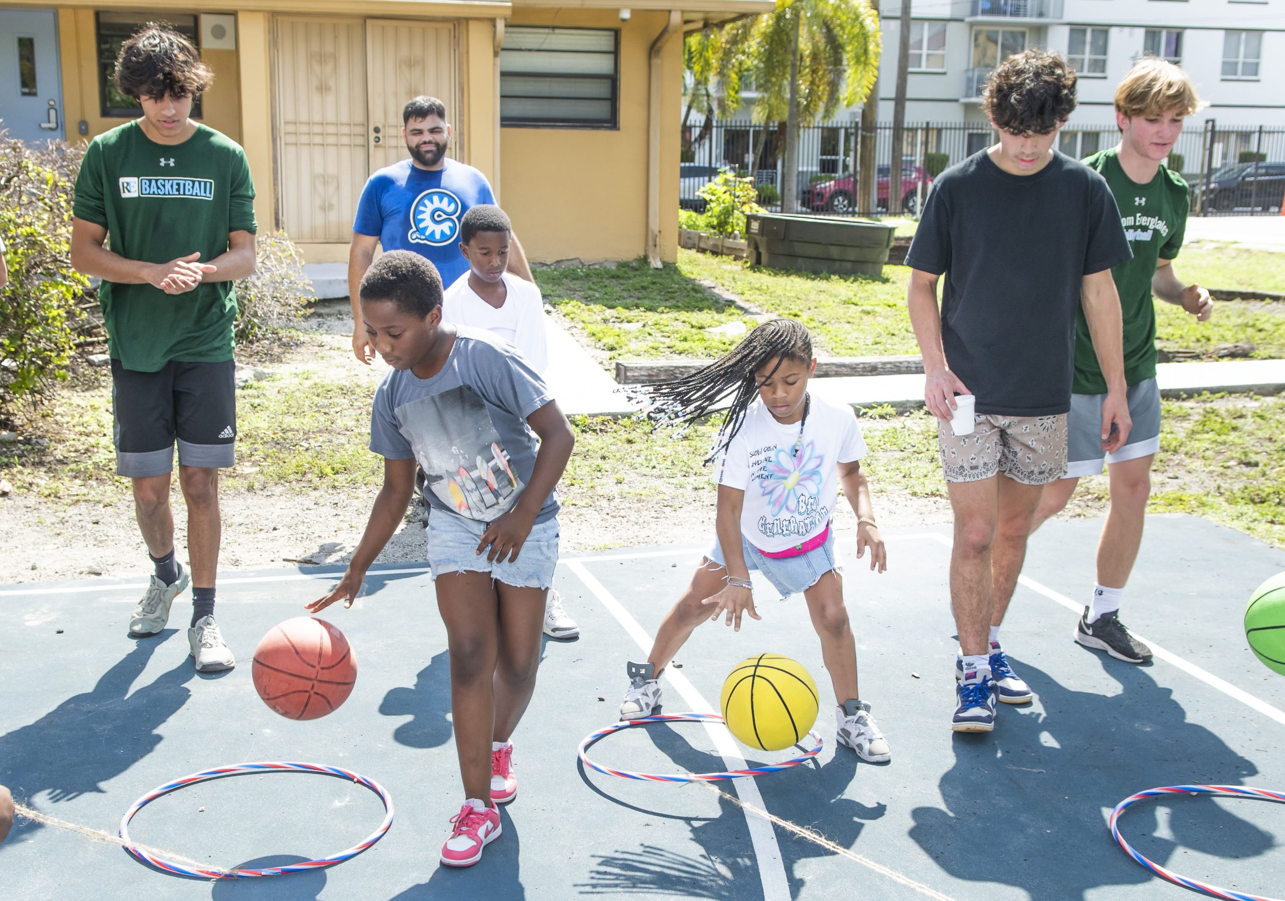 children playing CREATE basketball mental health games